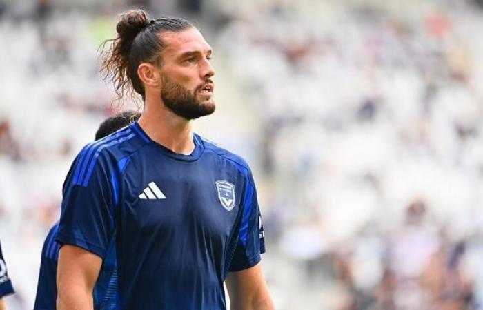 Girondinos. Andy Carroll: “Estamos juntos, nadie habla de mí por lo que fui”