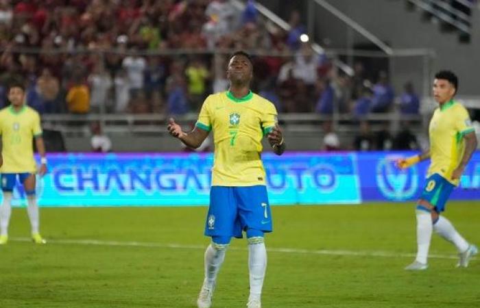 Vinicius falla el penalti y Brasil empata 1-1 ante Venezuela en la clasificación para el Mundial