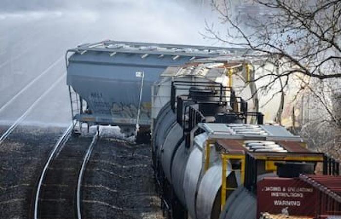 Descarrilamiento de tren en Longueuil: contención en un radio de 800 metros