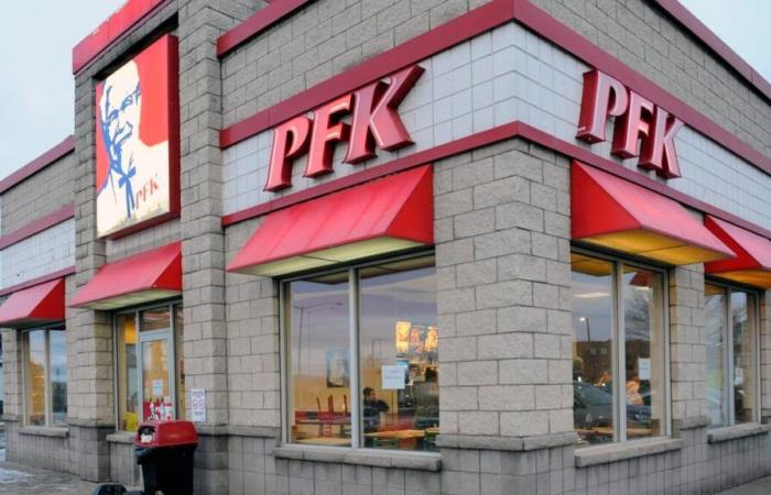 PFK demanda a uno de sus competidores que utiliza su “receta original”