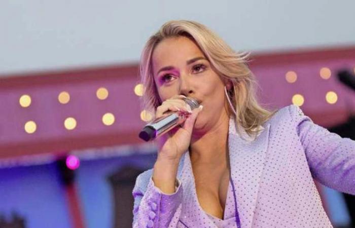 La cantante holandesa Emma Heesters (28) sufre cáncer de cuello uterino: “Un shock enorme”