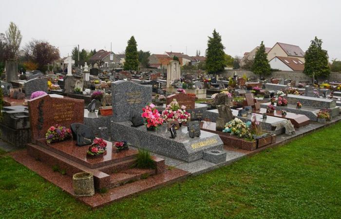 Para el Día de Todos los Santos, las ciudades miman su cementerio