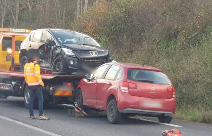 Alto Loira. Violenta colisión entre dos turismos y un vehículo pesado en la RN88