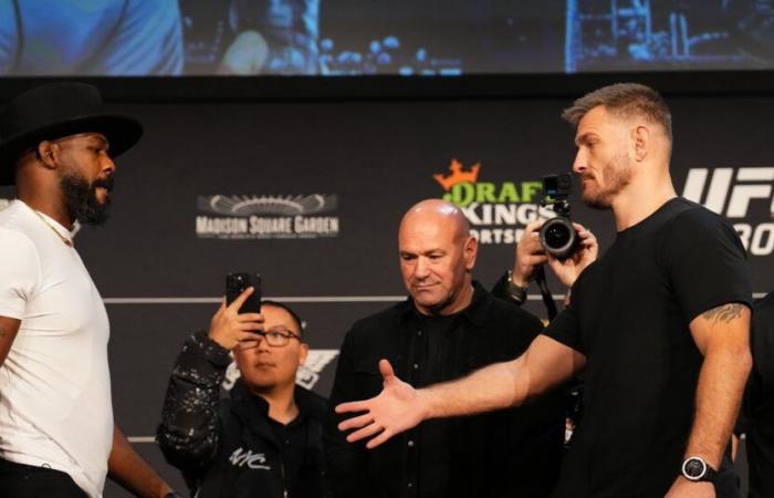 Jon Jones se niega a darle la mano a Stipe Miocic y le dice ‘no vuelvas a mencionar a mis hijos’