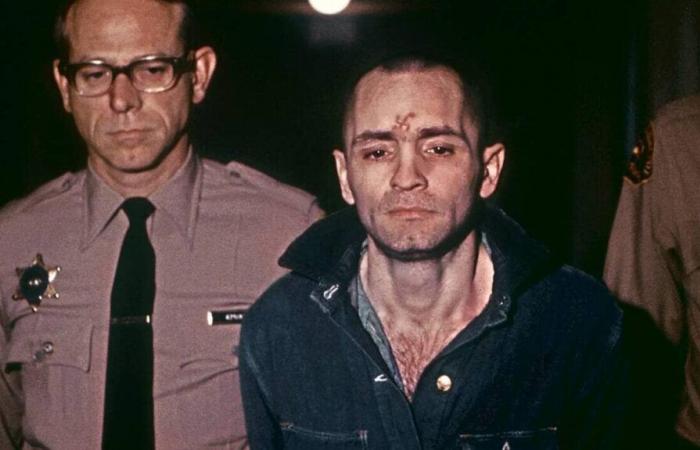 Guru Charles Manson admite más asesinatos en una vieja llamada telefónica de la prisión