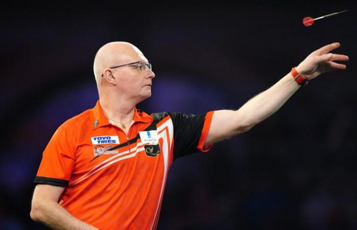 Clonoe Cyclone Mickey Mansell supera a Danny Noppert para llegar a los cuartos de final de un Major inaugural en el Grand Slam of Darts