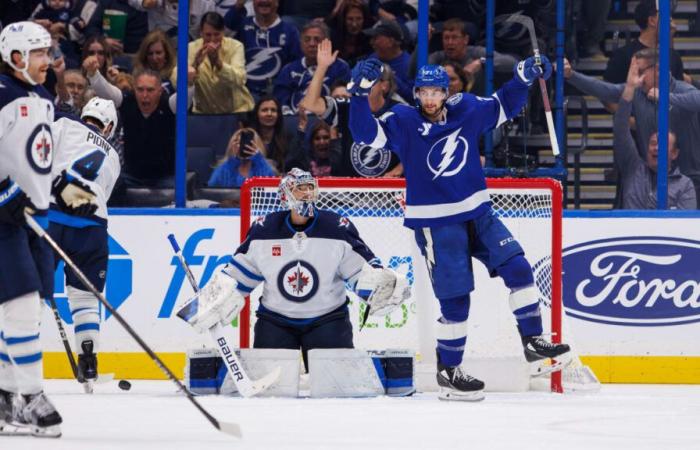 El Lightning frena la racha ganadora de los Jets