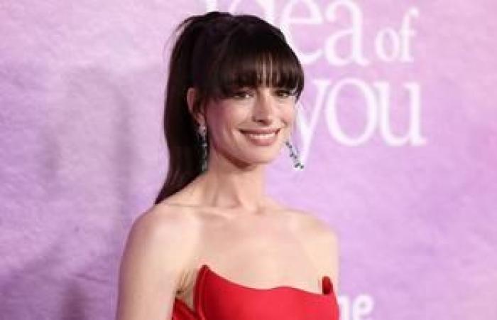 Anne Hathaway y su hijo casi son atropellados durante un partido de baloncesto