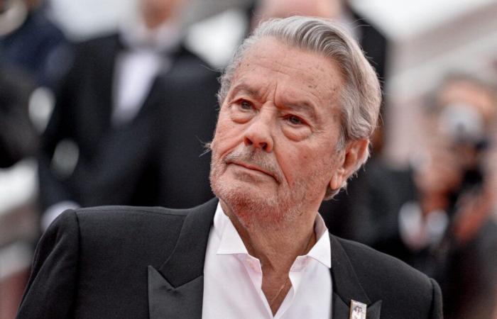 Alain Delon: nuevos testimonios sobre su “bisexualidad”, un famoso biógrafo publica “todo”