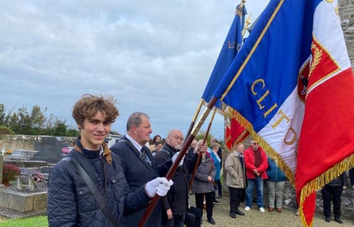 A los 16 años, Louis se convirtió en abanderado de los veteranos en Cotentin.