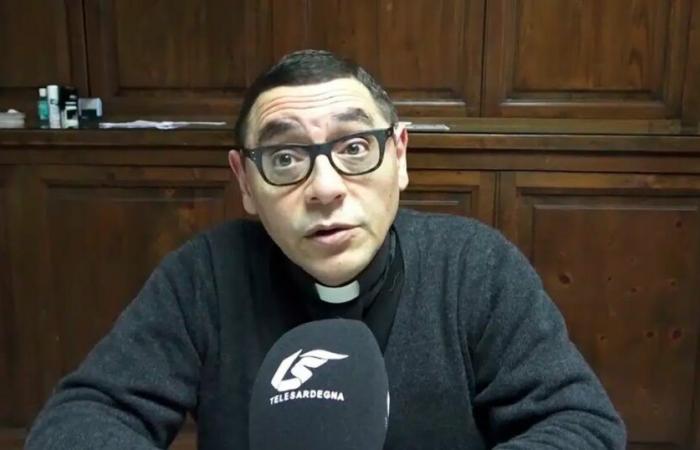 El papa Francisco excomulgó al sacerdote Fernando María Cornet, autor del libro “¿Habemus antipapam?”