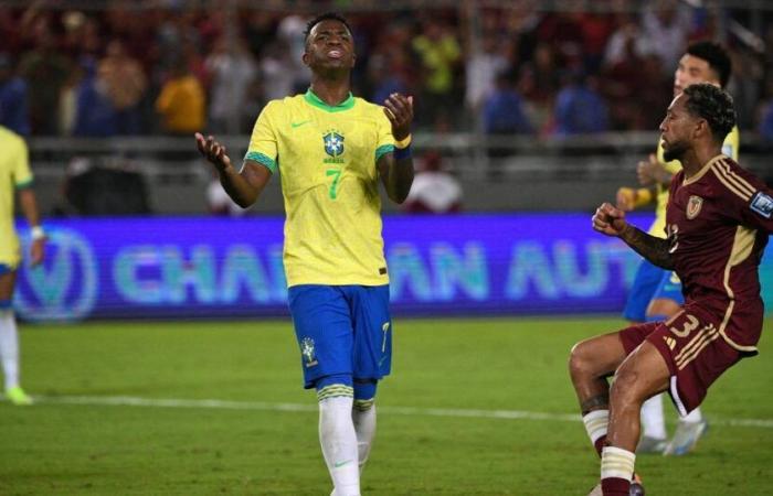 ¡Vinicius falla desde el punto! Brasil sufre un revés