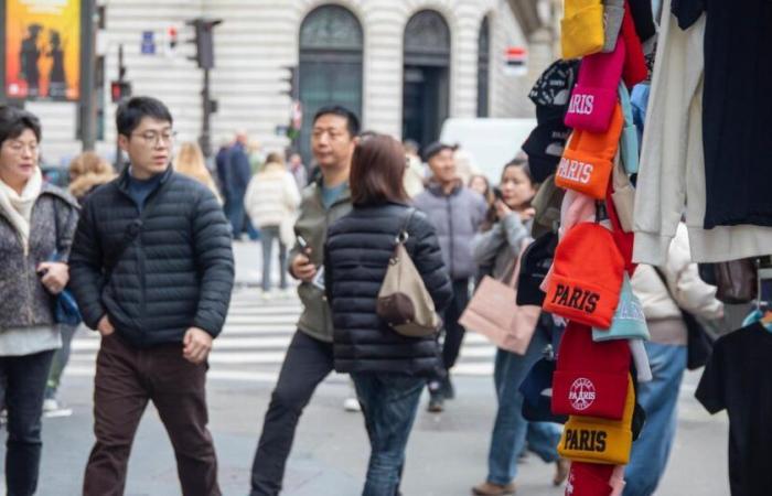 Los turistas chinos regresan a Francia… pero no como antes