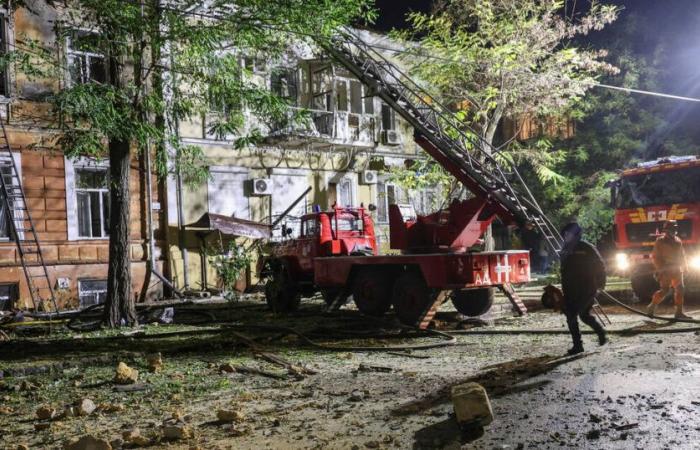 Un ataque ruso “masivo” deja al menos un muerto en Odessa – Libération