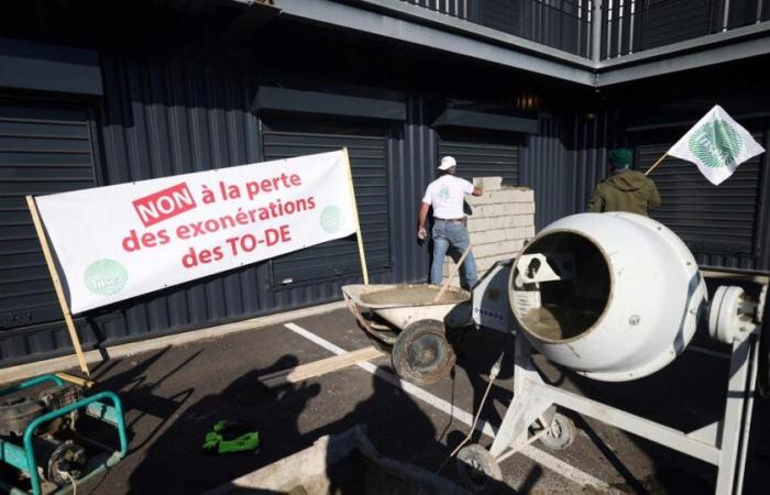 Manifestaciones de agricultores frente a los centros fiscales en Bouches-du-Rhône