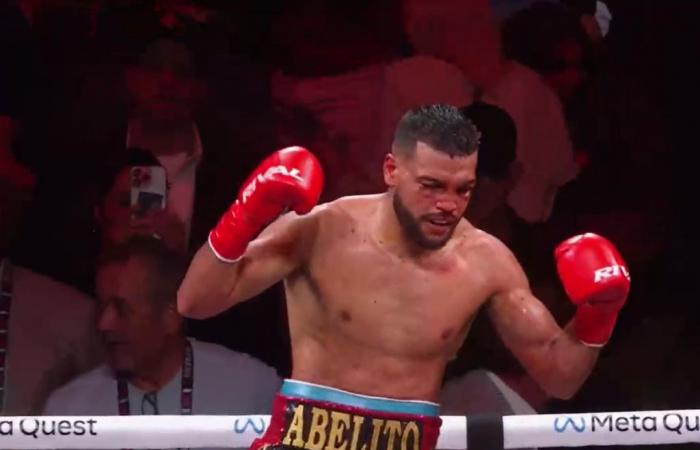 “Ambos son un desastre sangriento”: Shakur Stevenson, Herring y Boxing World se divierten mientras Mario Barrios y Abel Ramos lo dejan todo dentro del Square Circle