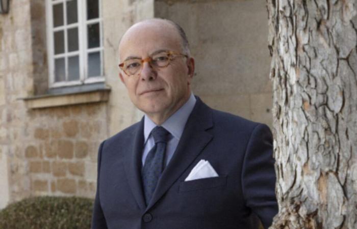 El ex Primer Ministro Bernard Cazeneuve invitado a una feria del libro cerca de Caen