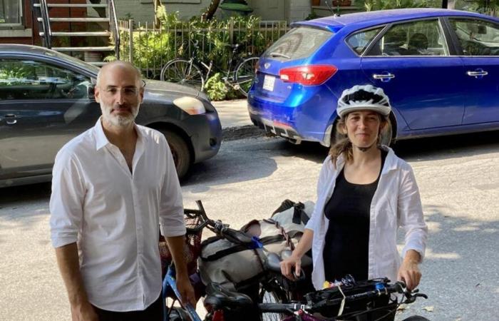 Desde hace tres años, estos Orthéziens viven en sus bicicletas después de vender su casa