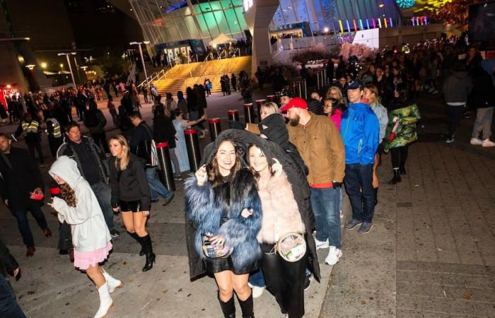 La gira Eras de Taylor Swift aterriza en Toronto con un concierto catártico y comunitario a escala de espectáculo