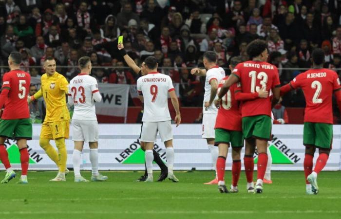 ¡Aquí está la plantilla polaca para el partido contra Portugal! Sí, Probierz sustituyó a Lewandowski en la selección polaca