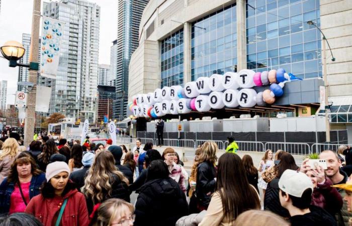 Taylor Swift ofrece a los fanáticos ‘apasionados’ de Toronto una crítica entusiasta en el primer show del Eras Tour