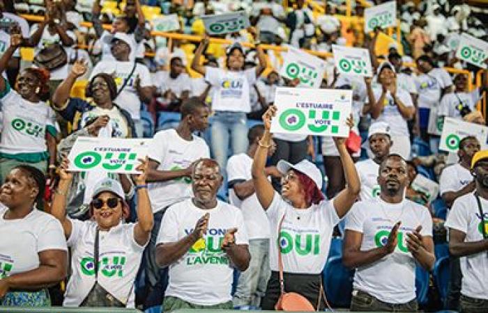 Referéndum: conclusión triunfal de la campaña por el Sí en Libreville | Gabonreview.com