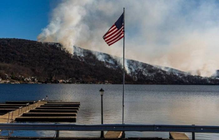 Incendios, sequía, restricciones de agua… La región de Nueva York se enfrenta a una situación sin precedentes