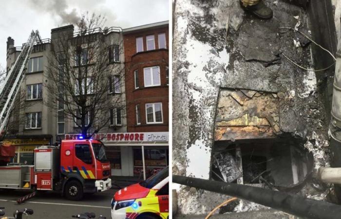 Las llamas se extienden por el capó: un restaurante devastado en la plaza Bizet de Anderlecht