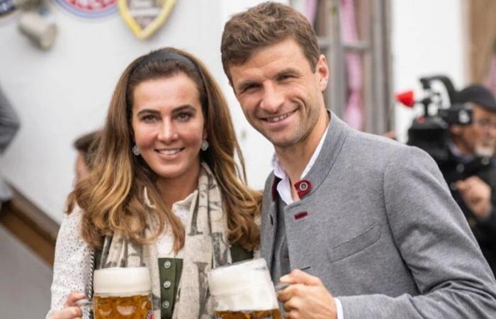 Thomas Müller le regala a su Lisa un jet privado