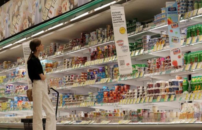 Los precios de los productos de consumo cayeron interanualmente en octubre