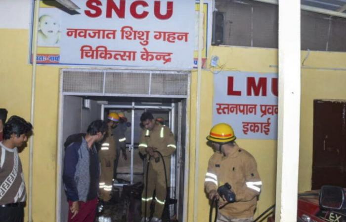 India. Diez recién nacidos muertos en incendio de hospital en el norte del país