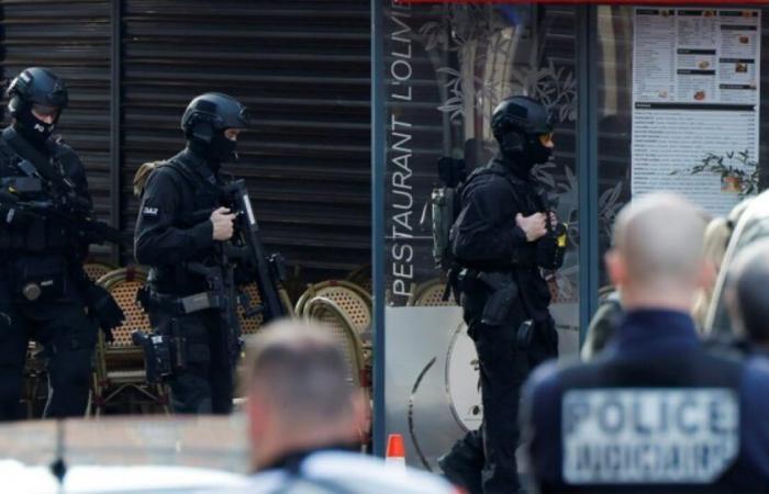 Issy-les-Moulineaux: detenido el hombre encerrado en una pizzería, liberados sus rehenes: Noticias