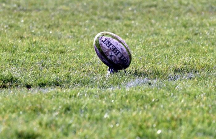 Rugby: un joven jugador de 15 años se desploma durante un partido, lo reaniman en el campo y luego lo trasladan en avión al hospital en absoluta emergencia