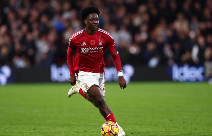 Ola Aina, del Forest, en una carrera contrarreloj para enfrentarse al Arsenal