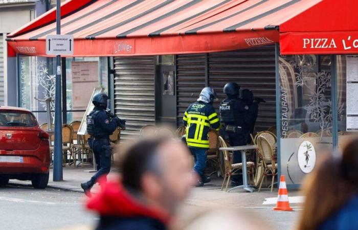 Toma de rehenes en un restaurante de la región parisina