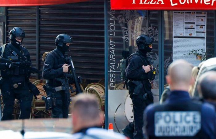 Toma de rehenes cerca de París: el autor fue detenido