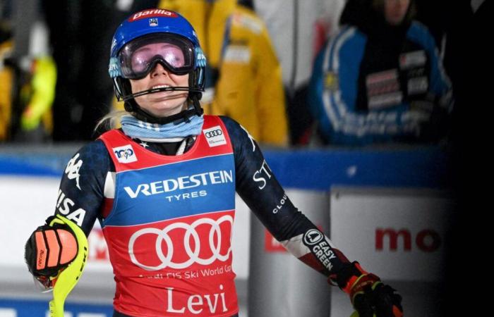 La estrella estadounidense Mikaela Shiffrin gana el primer slalom de la temporada en Levi