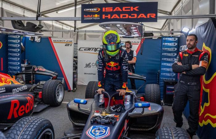 Buena elección para el francés Hadjar, es el afortunado del Red Bull F1, siguiente ascendido en la lista