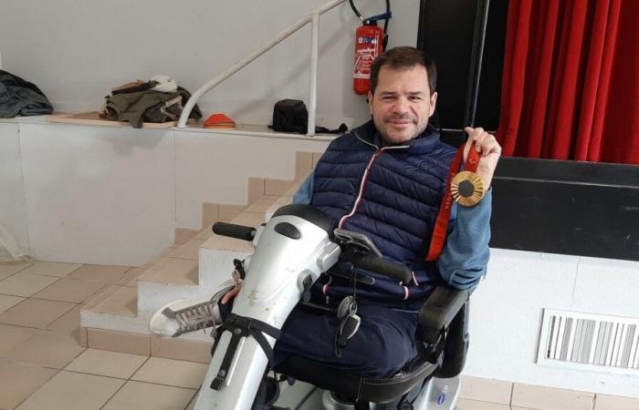 Medallista de oro en los Juegos Paralímpicos de París, llegó a Guémené-Penfao