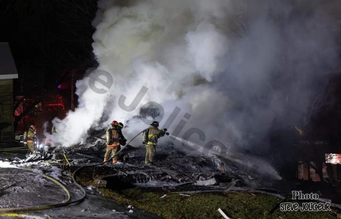 INCENDIO EN ST-GEORGES – El SQ confirma un cuerpo encontrado entre los escombros.