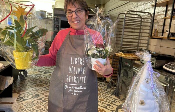 Después de 42 años de servicio en la panadería, Laonnaise Christiane Lebeau se jubila