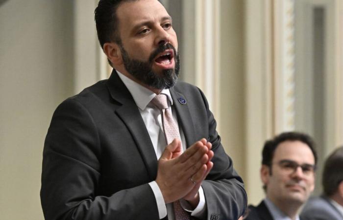 El diputado de Quebec Solidaire, Haroun Bouazzi, no se disculpa por sus comentarios sobre el racismo