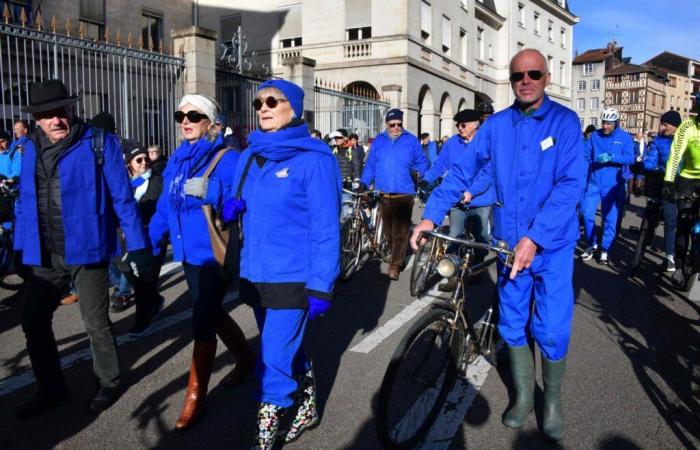 En Limoges, una “marcha azul” en homenaje a un ciclista emblemático atropellado por un coche