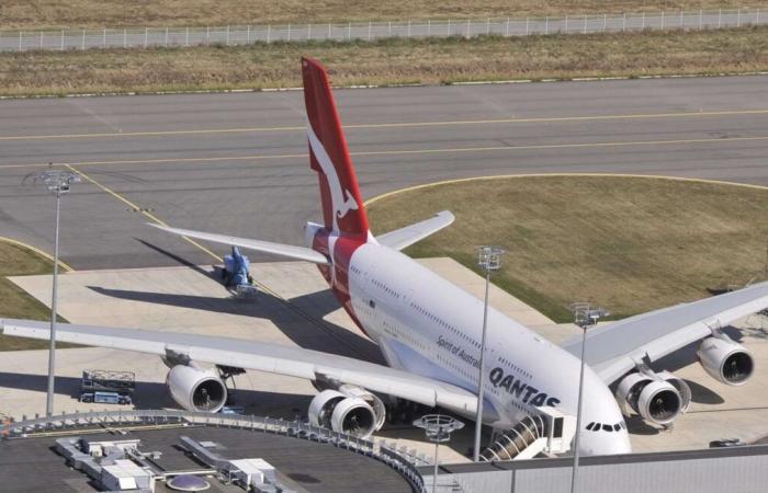 Un A380 de la compañía australiana Qantas realiza 34 vuelos con una herramienta olvidada en el motor