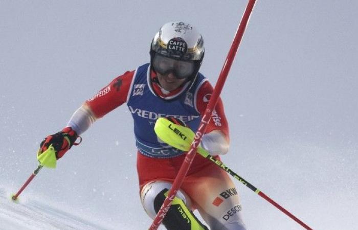 Shiffrin gana su octavo reno en Levi, Rast y Meillard quinto y séptimo.