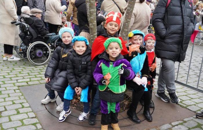 BLOG EN VIVO Llegada de Sinterklaas: aumenta la tensión en Vianen, Voorstraat se llena