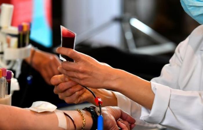 El influencer Arkunir lanza una campaña de donación de sangre para alcanzar el récord europeo