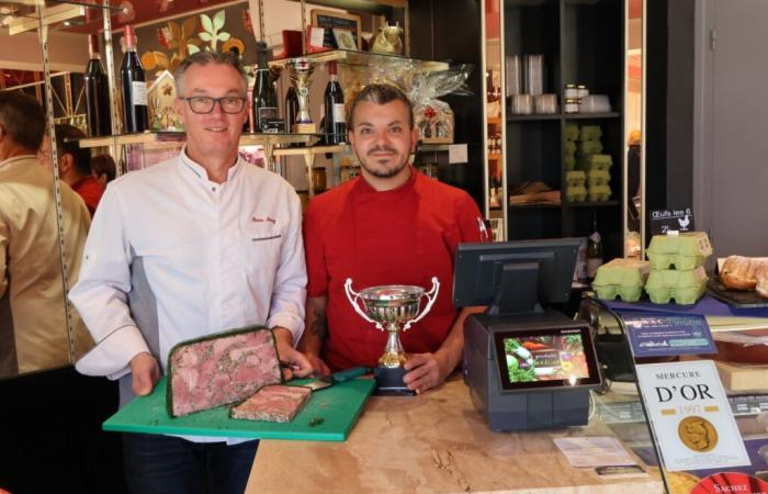 La Maison Morey Traiteur de Châtenoy le Royal vuelve a destacar al ganar la medalla de oro al mejor jamón de vena azul 2024. – info-chalon.com