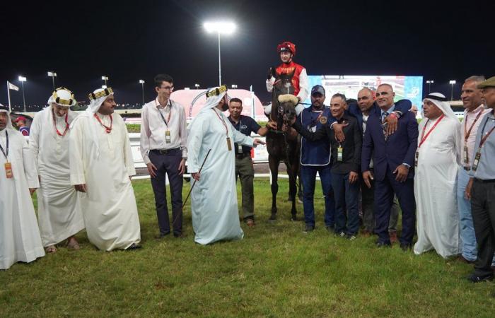 Sir Alex Ferguson gana su segundo Trofeo Internacional de Bahréin con Spirit Dancer por delante del Calif francés (3º) y Andrómeda (5º): el GRAN VIDEOREPORTAJE