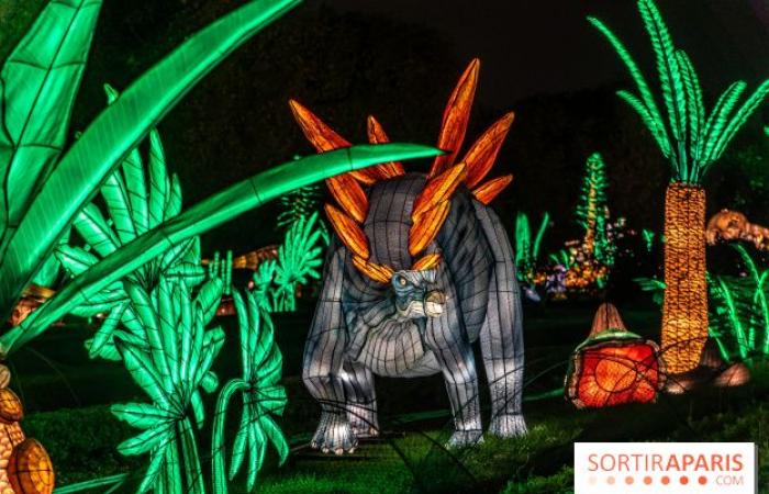 Jurásico en proceso de iluminación: el festival de luces 2024-2025 en el Jardin des Plantes – fotos